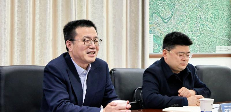 深化银企合作，共谱互利共赢新篇章——中国银行三峡分行行长一行领导到访我司。